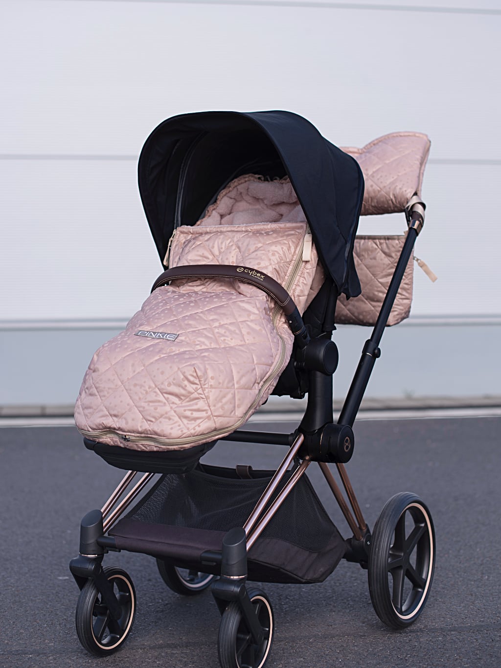PINKIE Dünner Fußsack Soft Pink Dots
