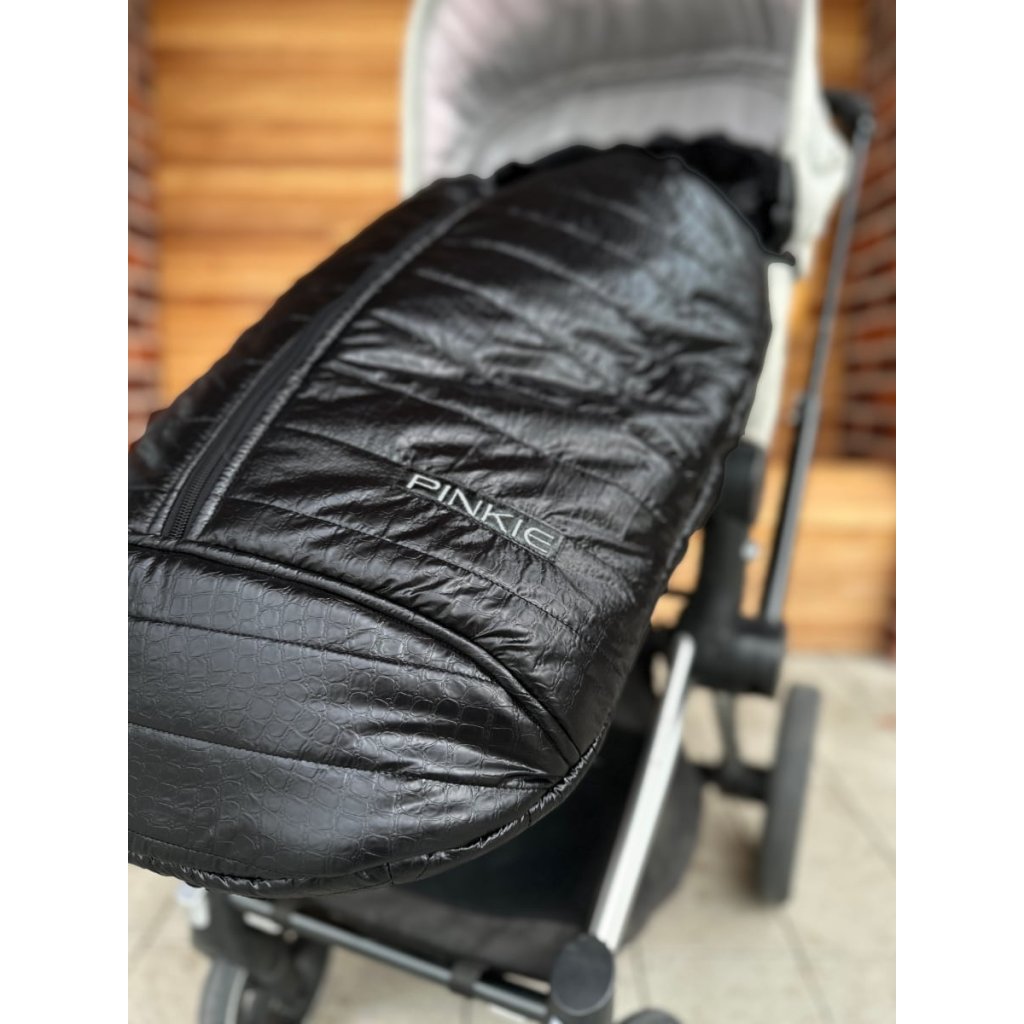 Winterfußsack Pinkie Black Line-wachsender
