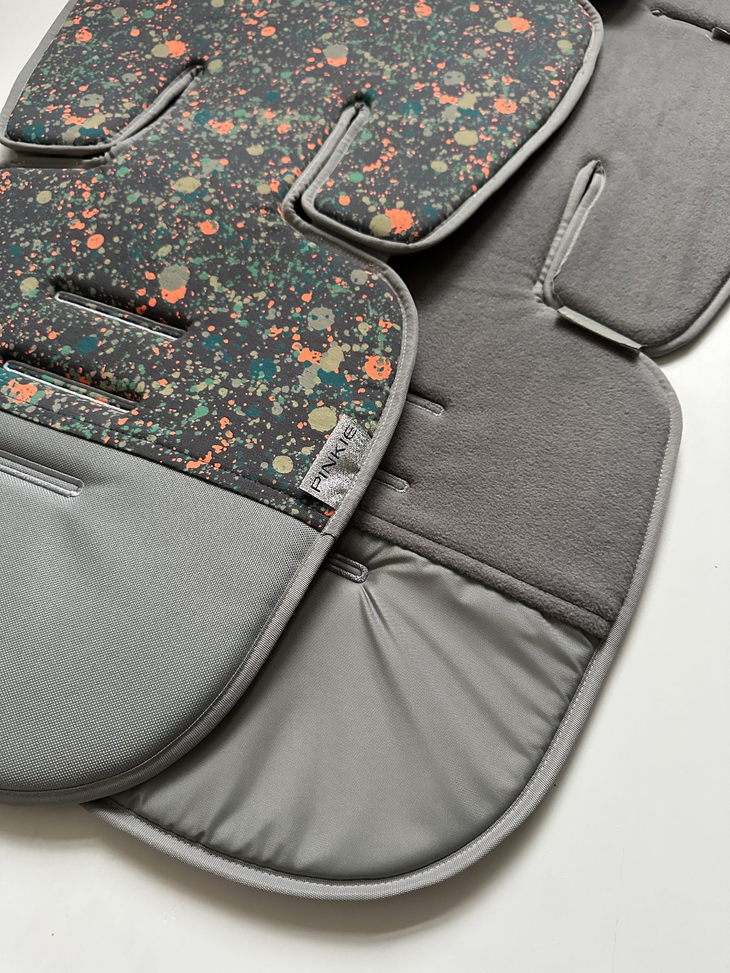 PINKIE Verlängerte Sitzeinlage Neon Spot Grey