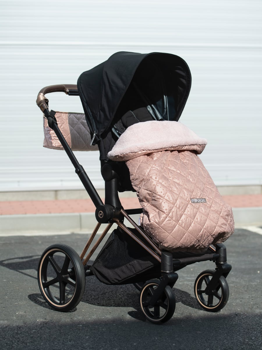 PINKIE Warme zubindbare Decke  Soft Pink Dots