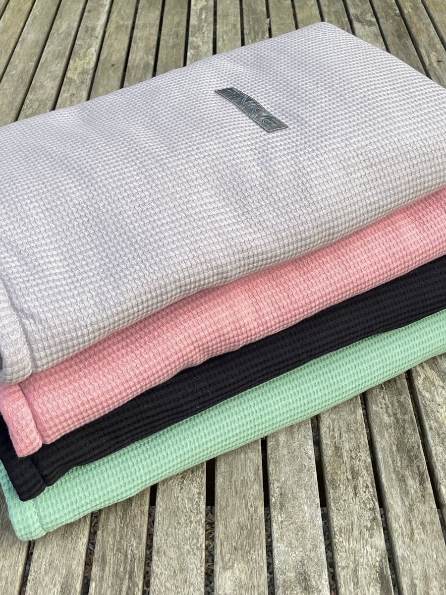 PINKIE Zubindbare Decke  Label Pink