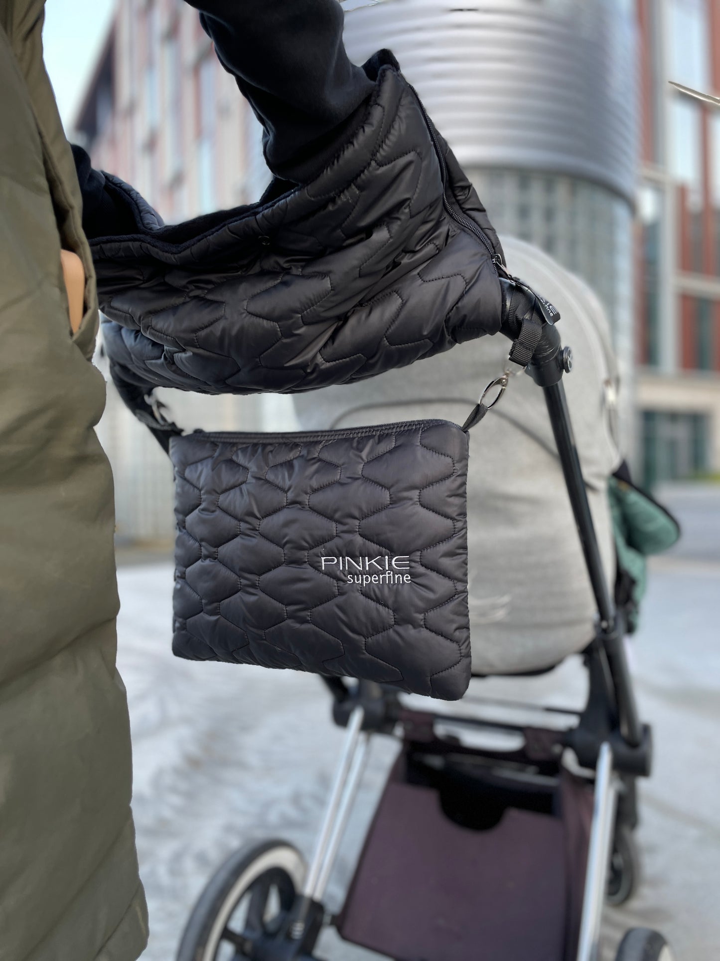 PINKIE Daunen Handwärmer Superfine Black